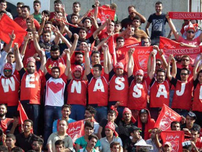 تجمع اعتراض آمیز هواداران نساجی مقابل استانداری