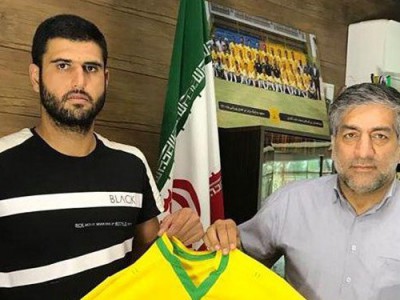 سالاری بازیکن نفت آبادان شد.
