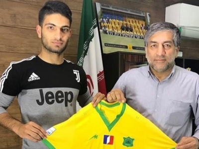 صنعت نفت یک هافبک جوان جذب کرد